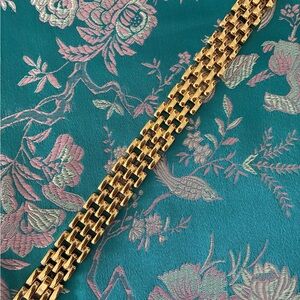 Elegant Gold Tone Panther Style Bracelet (Costume Jewelry) $25.